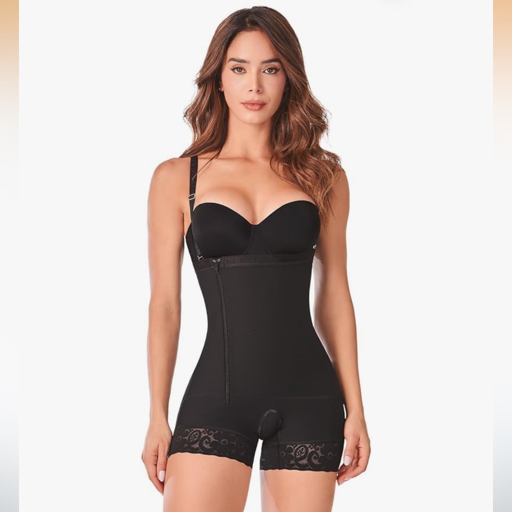 Ann Chery Black Shapewear Bodysuit NWT Medium